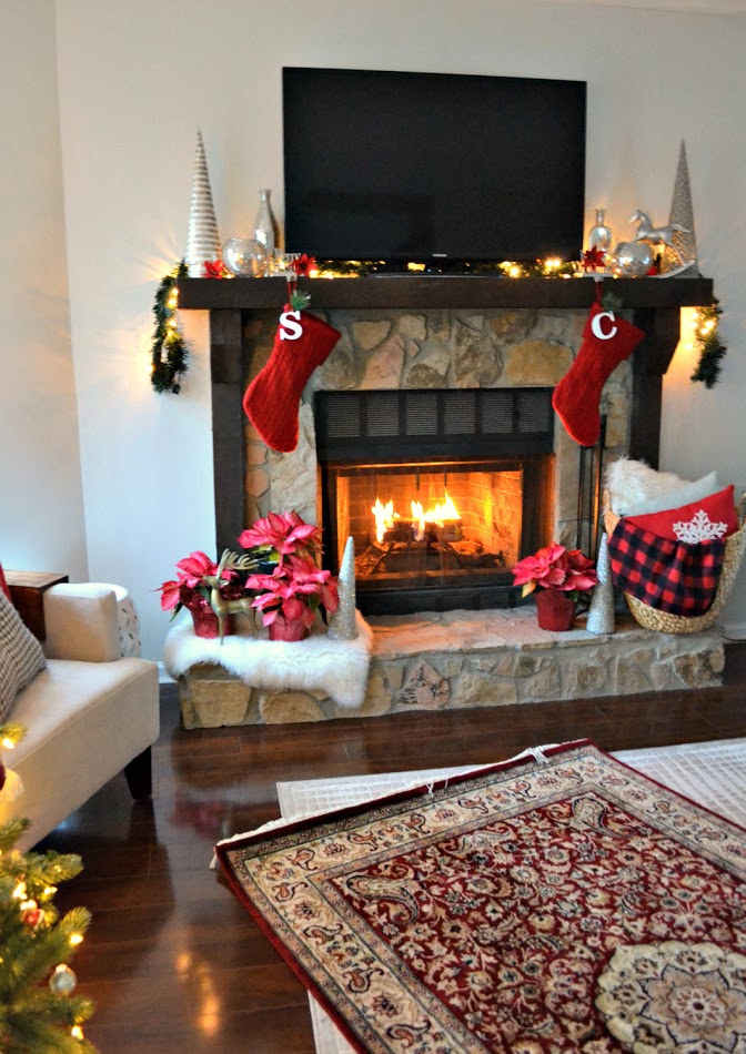 Classic Red and White Christmas Decor and Mantel • Ugly Duckling House