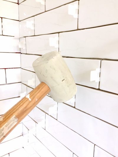 A DIYer's Guide to Waterproofing and Tiling a Tub Surround • Ugly ...