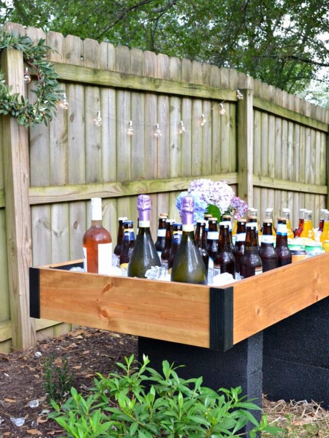 DIY OUTDOOR DRINK STATION • Ugly Duckling House