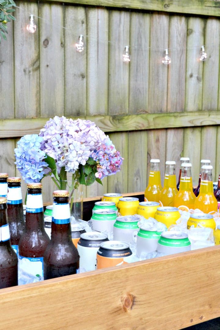 DIY Outdoor Drink Station for Backyard Entertaining • Ugly Duckling House