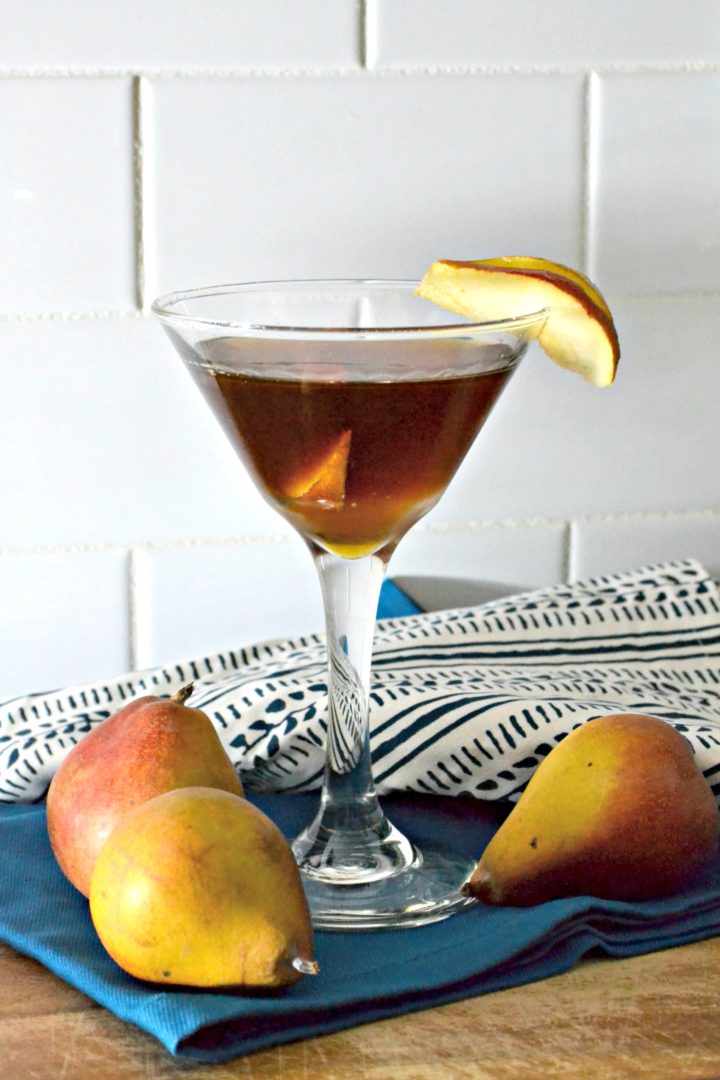 pear manhattan fall cocktail