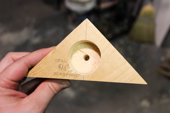 Make these unique triangle tea light holders for your home using scrap wood and a few tools. These stylish candles would look beautiful in any room in the home! 