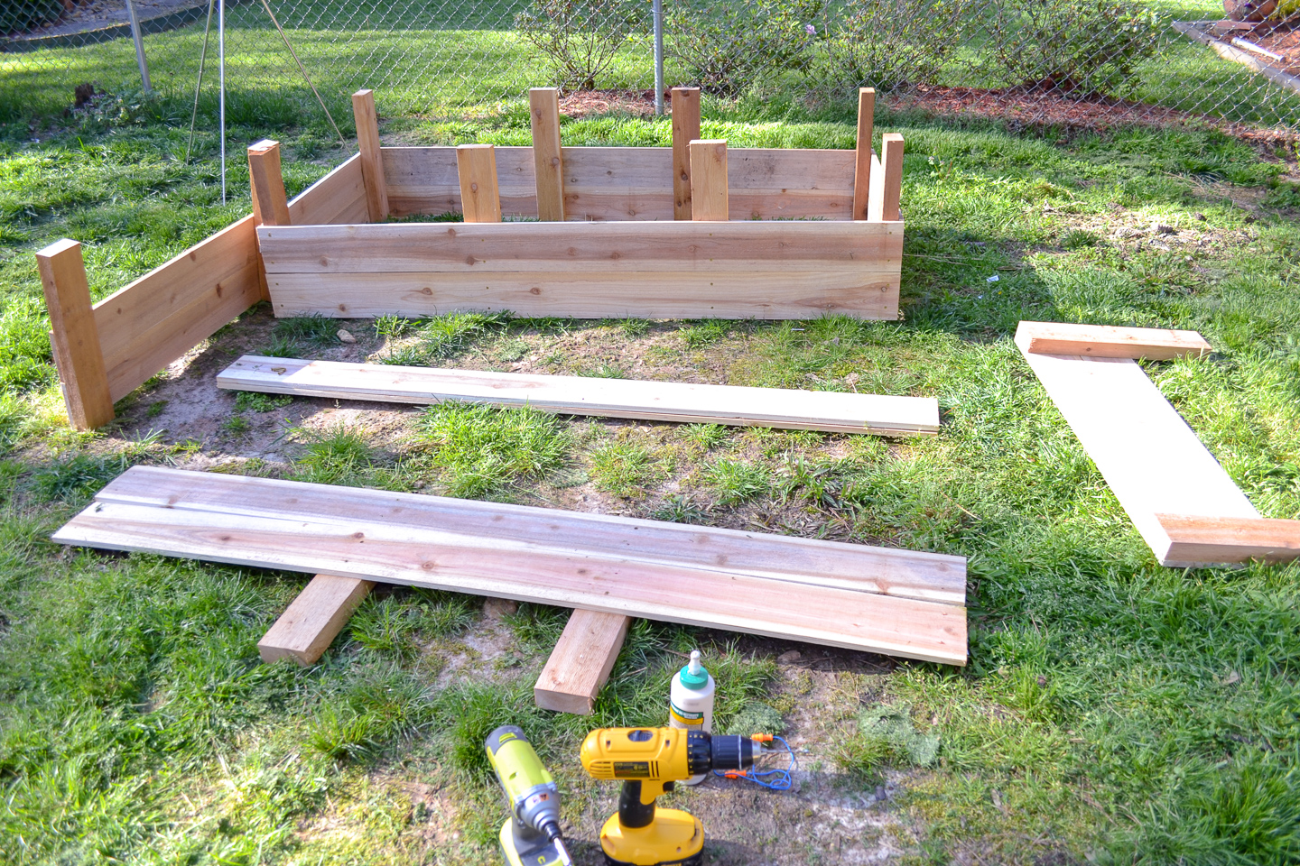 raised cedar garden bed for vegetable gardening