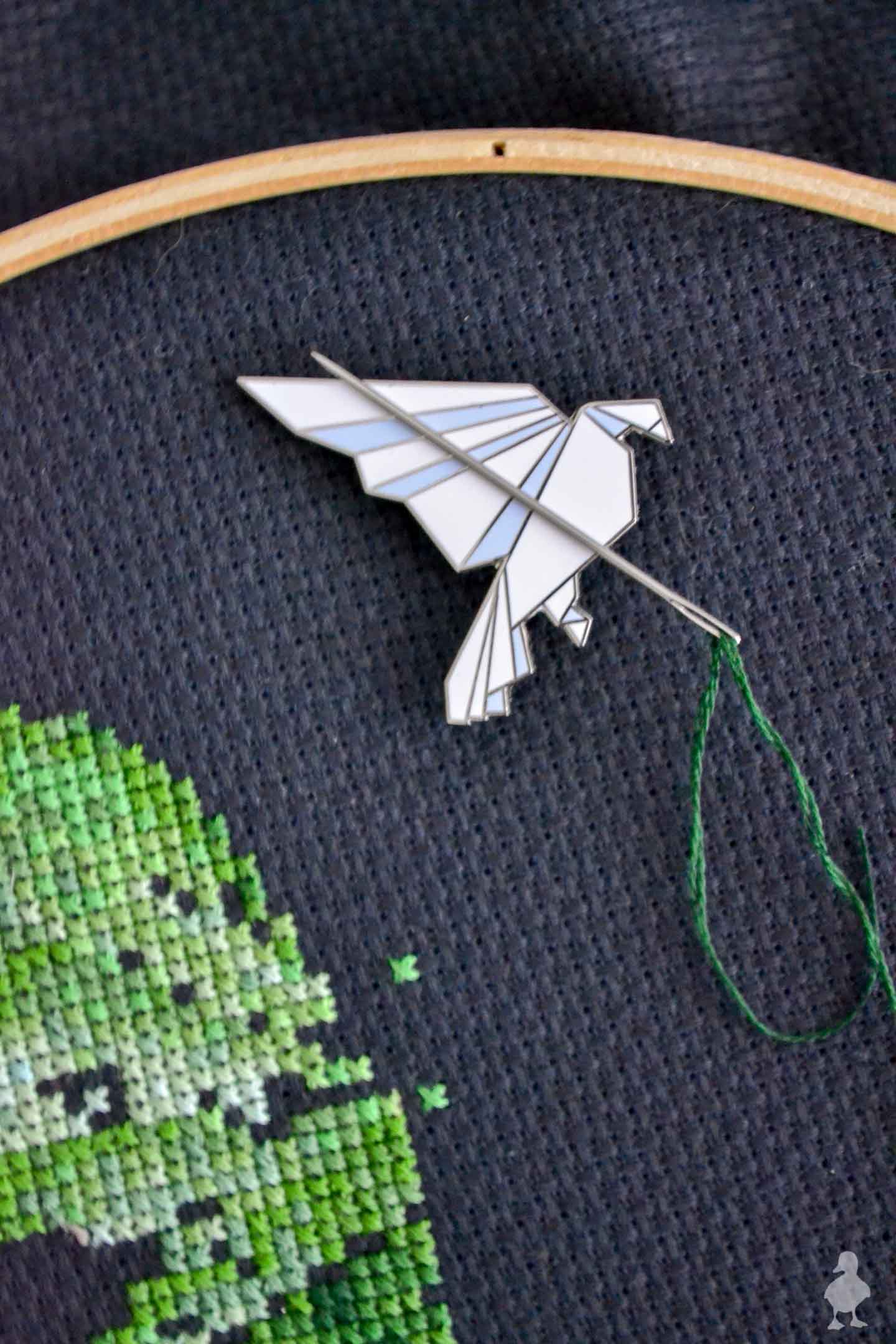 15+ cute magnetic needle holder ideas  Needle minders, Diy embroidery  needle, Needle holder