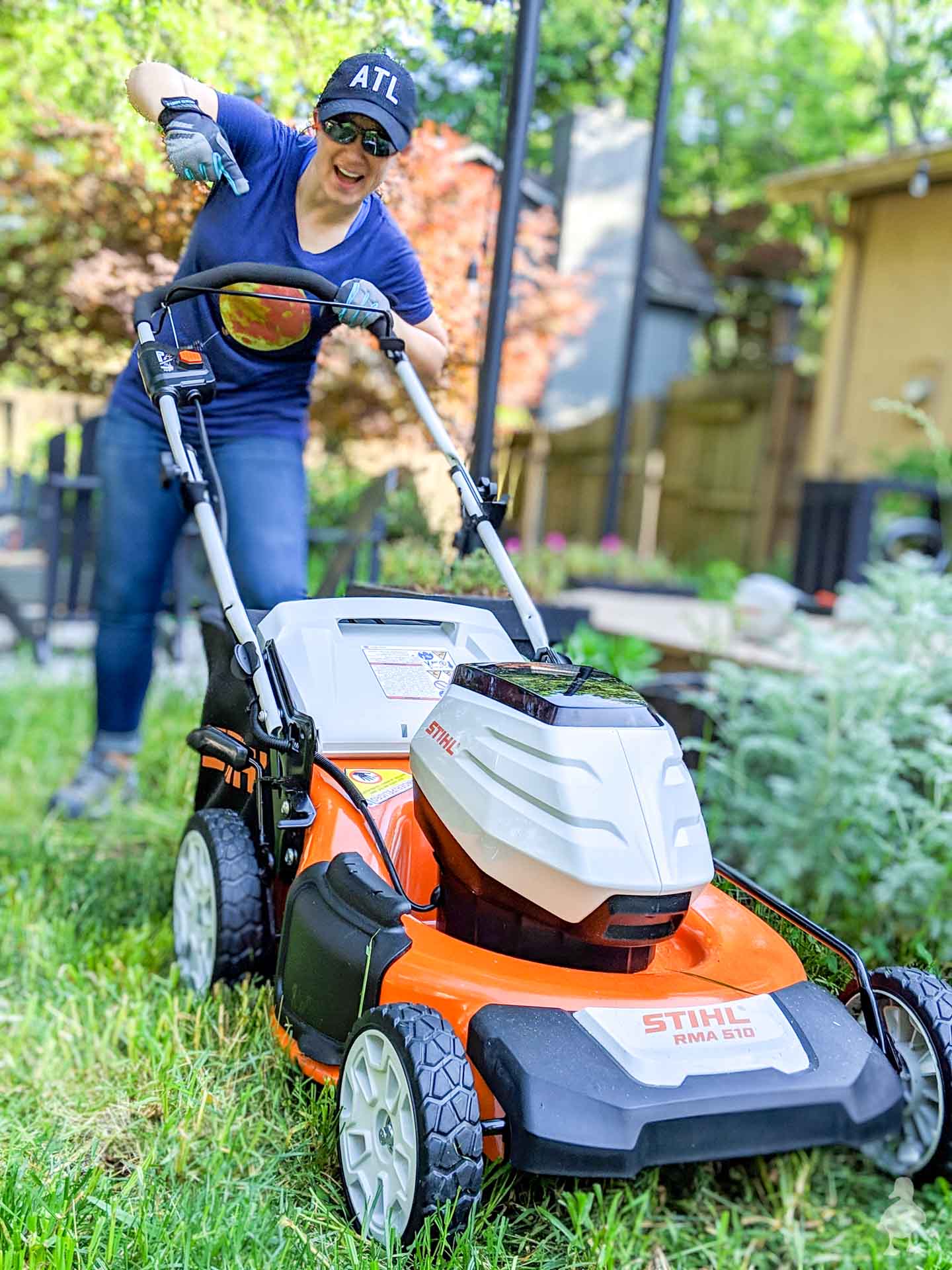 STIHL new battery mower in the back yard