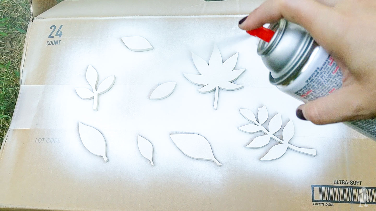 spray paint leaves