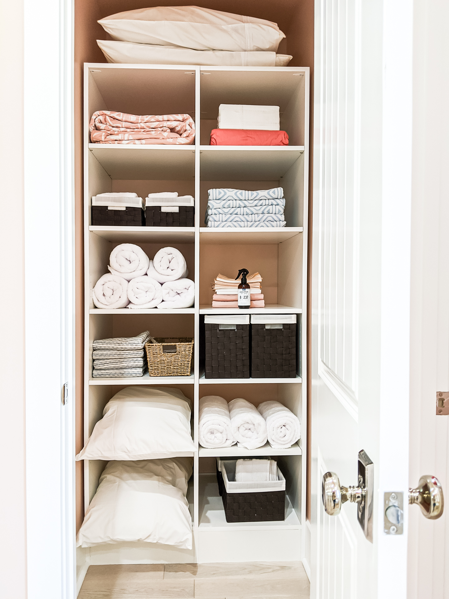 DIY Storage Shelf with Baskets • Ugly Duckling House