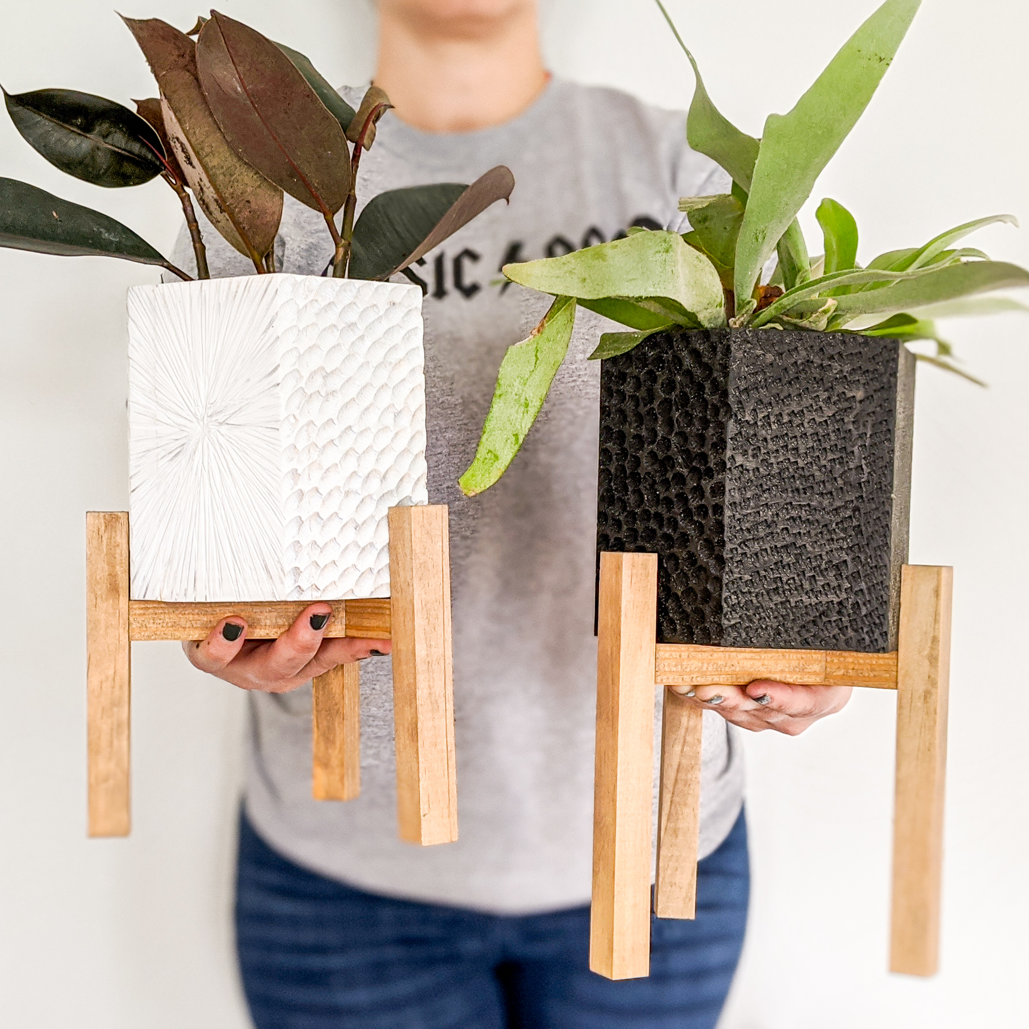 How To Build A Sandpaper Organizer With Sander Storage - Anika's DIY Life